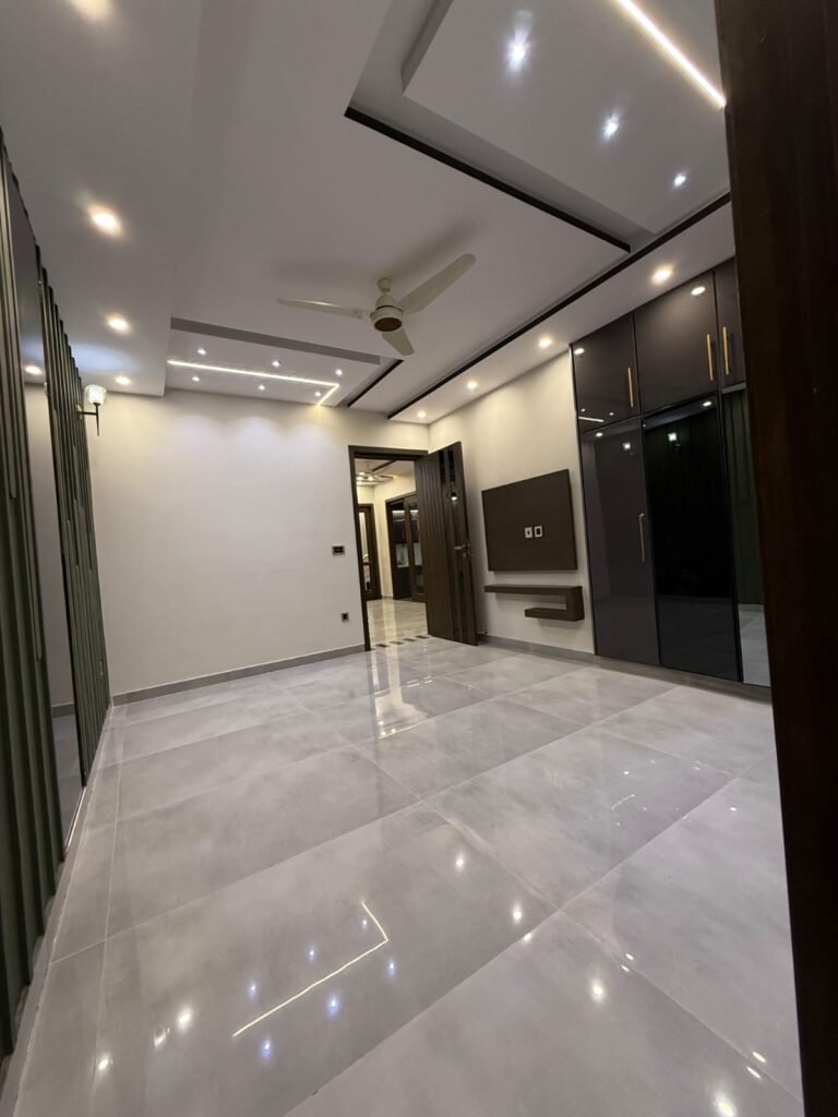 WhatsApp Image 2026-04-21 at 16.18.37 (1)